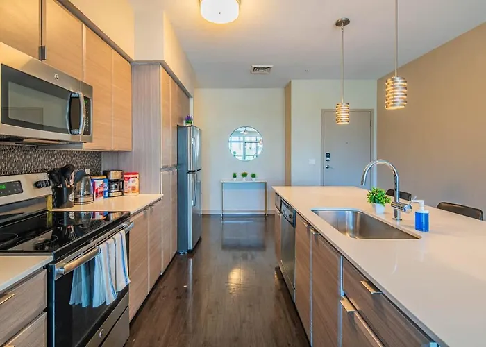 Near Dt Phx Balcony W D Pool Gym Parking * Phoenix