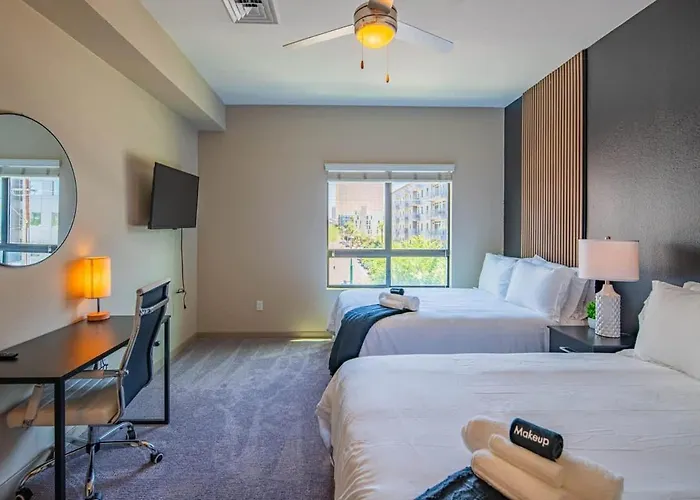 Near Dt Phx Balcony W D Pool Gym Parking *